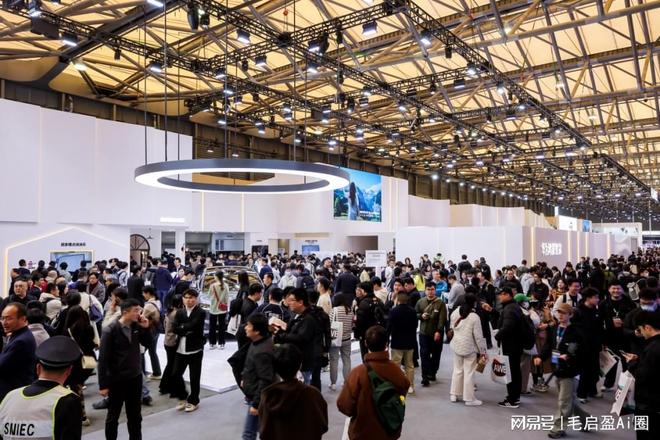 生活华为鸿蒙智家再造新高度AG真人网引领全场景智慧(图2)